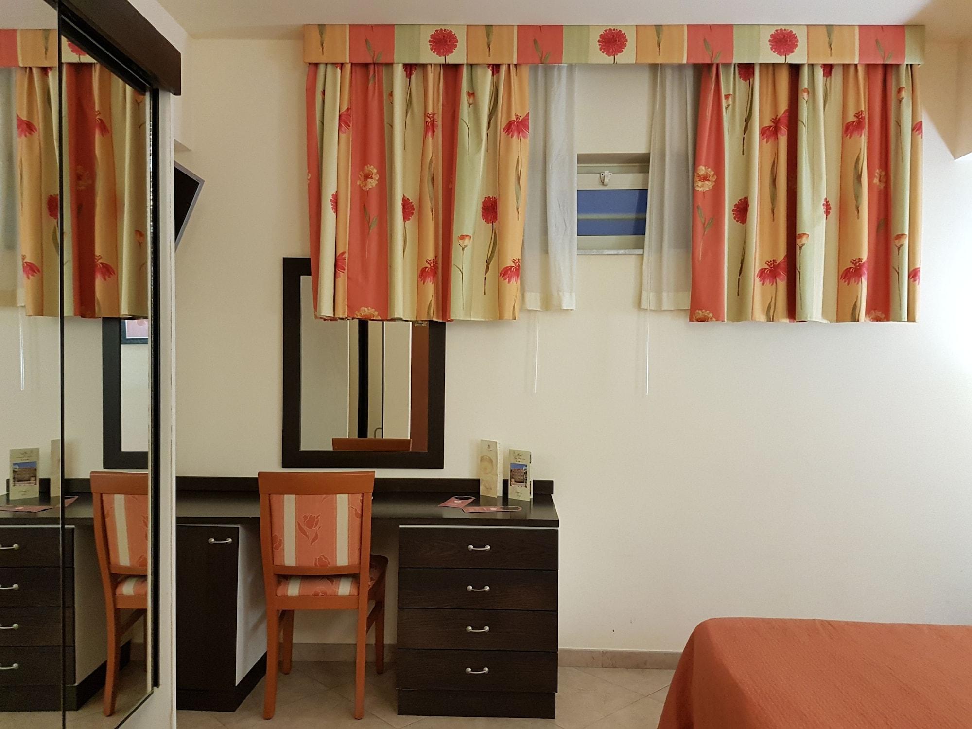 Hotel Orizzonte Letojanni Exteriér fotografie