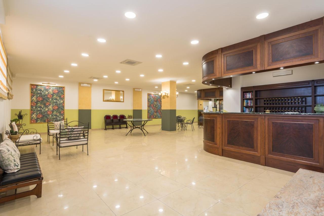 Hotel Orizzonte Letojanni Exteriér fotografie