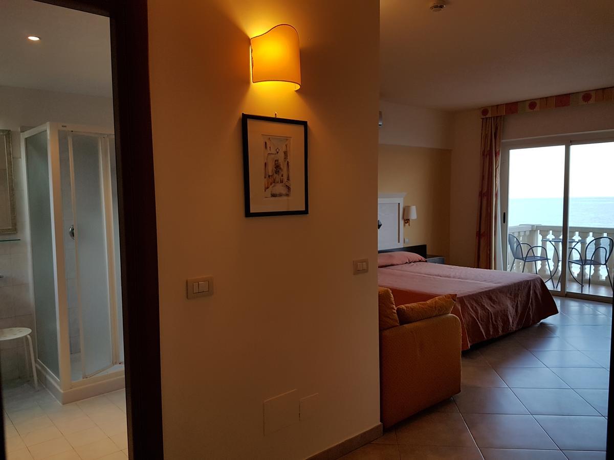 Hotel Orizzonte Letojanni Exteriér fotografie